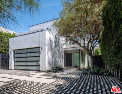 848 N Crescent Heights Blvd