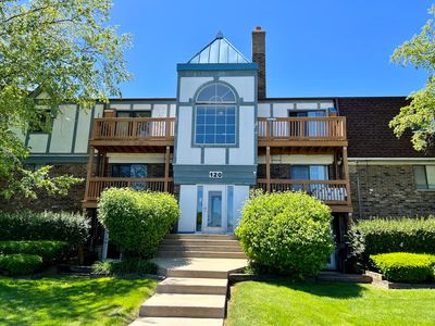 120 S La Londe Ave APT 1H