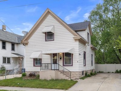 1815 Marquette STREET
