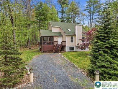 101 Colonial Ct
