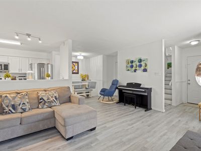 412 Victoria Dr