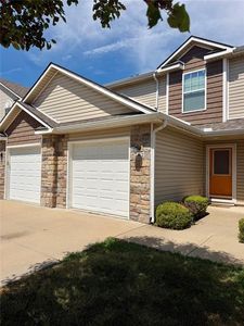 Property at 262 Pointe Ln, Raymore, MO