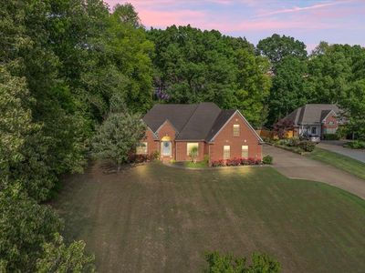 375 Leggett Dr