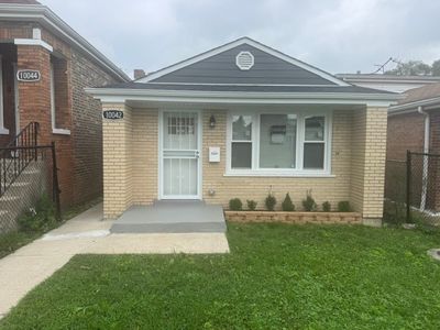 10042 S Princeton Ave