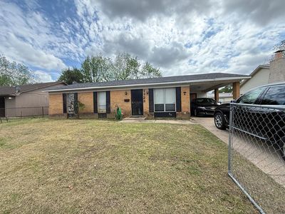1123 S McAuley Dr