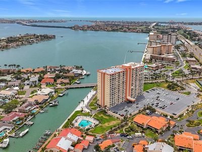 4900 Brittany Dr S APT 211