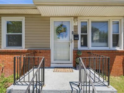 804 Roseclair St