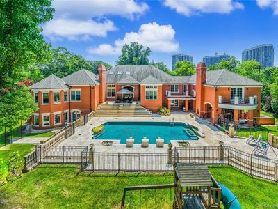 25 Lake Road