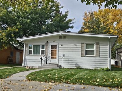 Property at 907 S Lake Ave, Miles City, MT