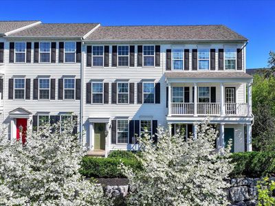 Property at 186 N Melhorn Dr, Mount Joy, PA