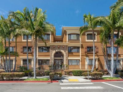 410 Pearl St APT 2B