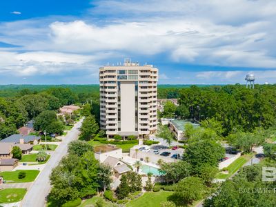100 Tower Dr #903-904
