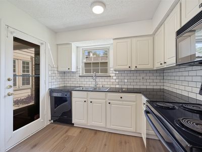 5300 Keller Springs Rd APT 1086