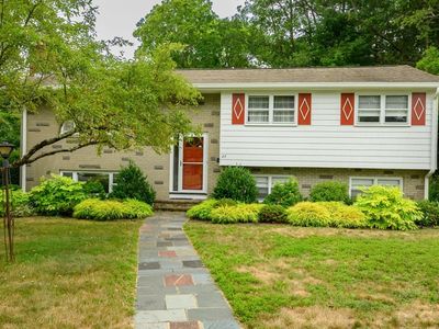27 Trout Brook Ave