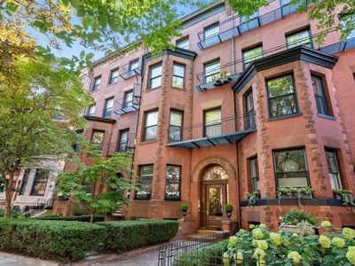 400 Marlborough St APT 5