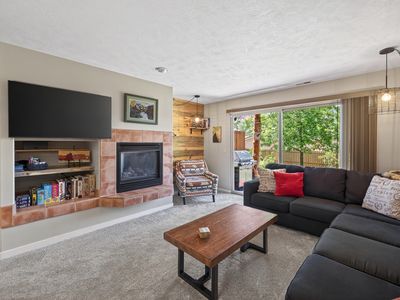 314 E Pueblo Ct