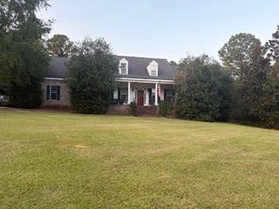 1440 Knob Hill Cir