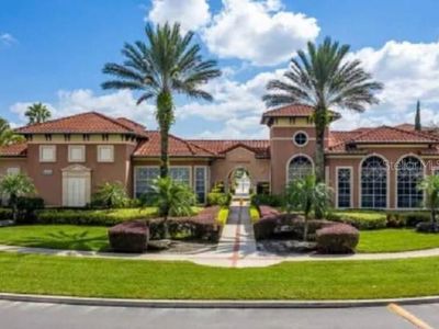 5518 Metrowest Blvd #10