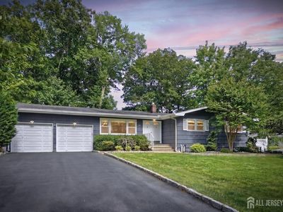 57 Livingston Ave