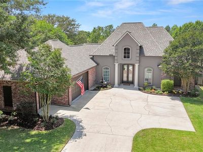 6261 Beau Douglas Ave
