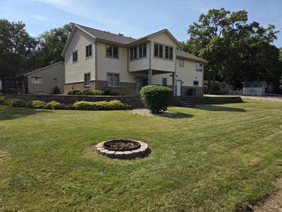 1806 E Road 3