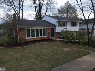 Property at 11 W Shore Dr, Camp Hill, PA