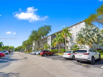 300 SW 134th Way APT 413E