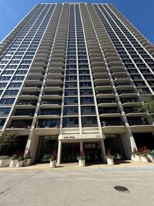 1560 N Sandburg Ter APT 2808J