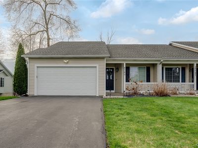 Property at 8785 New Country Dr, Cicero, NY