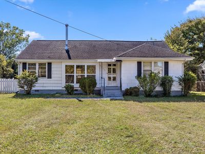 4512 Montview Dr