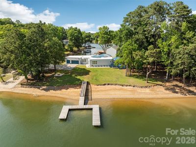 3911 Sandy Point Dr