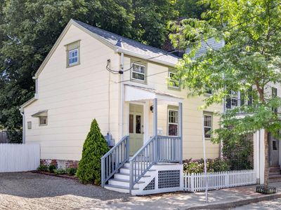 2 Kemble Avenue