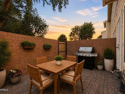 625 S WESTWOOD -- #129