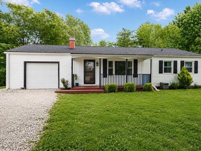 103 E Dewey Dr