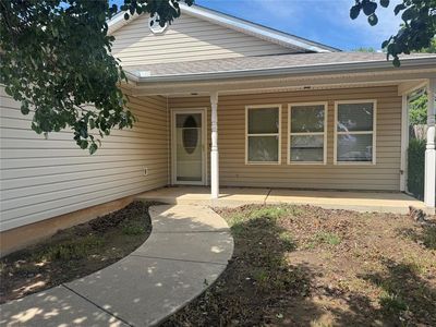 401 Poppy Ln