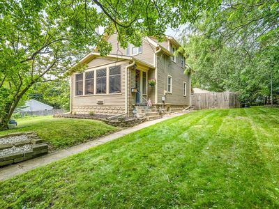 Property at 1644 Oakes Ave, Rockford, IL