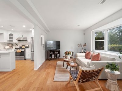 110 Coolidge Hill Rd APT 2