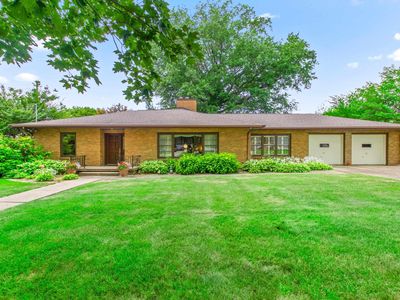 Property at 24 S Avenue C, Canton, IL