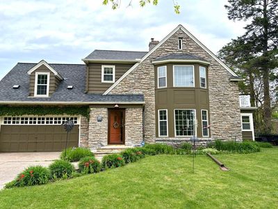 999 Nebraska Ave W