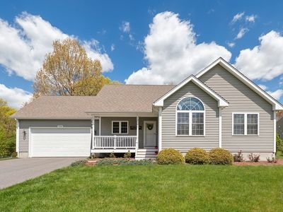 3080 Club House Dr