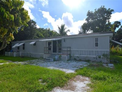 15321 Mango Dr