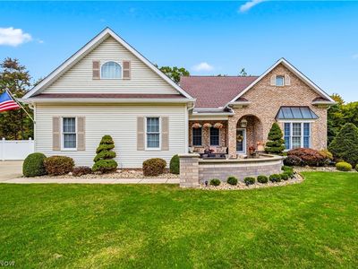 305 W Cedar St