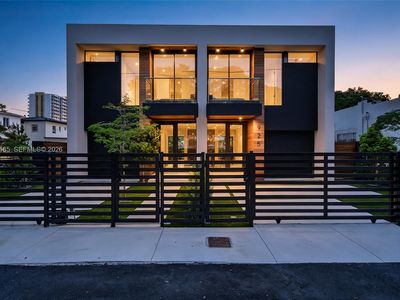 925 SW 10th Ave