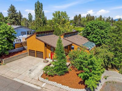 1030 SW Monta Vista Cir