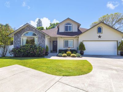1211 SW Ironwood Dr