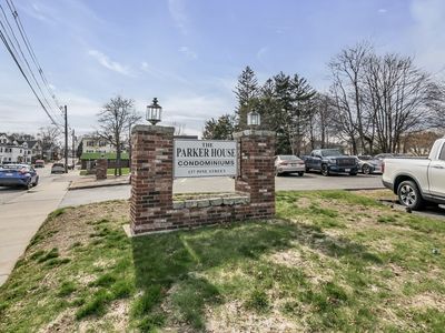 137 Pine St APT 29