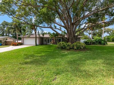 Property at 1801 Oak Park Dr N, Clearwater, FL