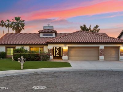 2202 E EGRET Court