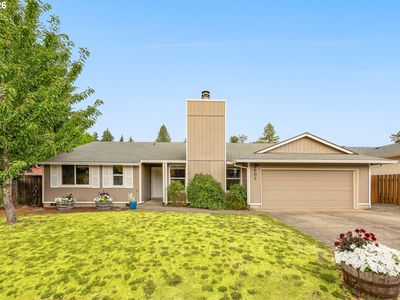 605 E Foothills Dr