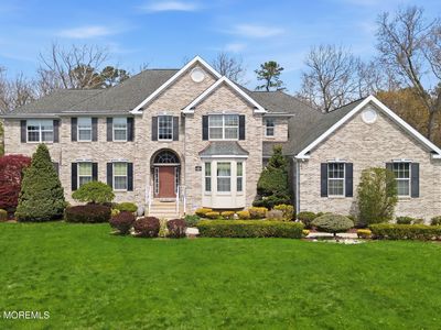 1842 Charlton Circle